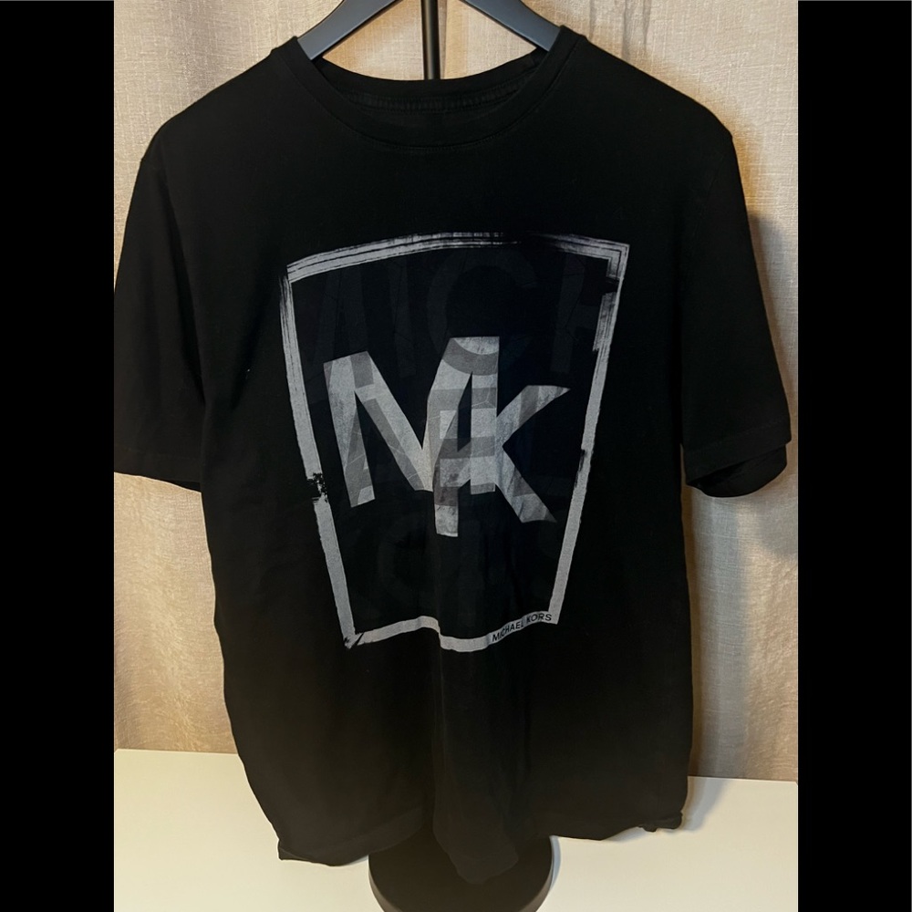 Men’s Michael kors shirt.